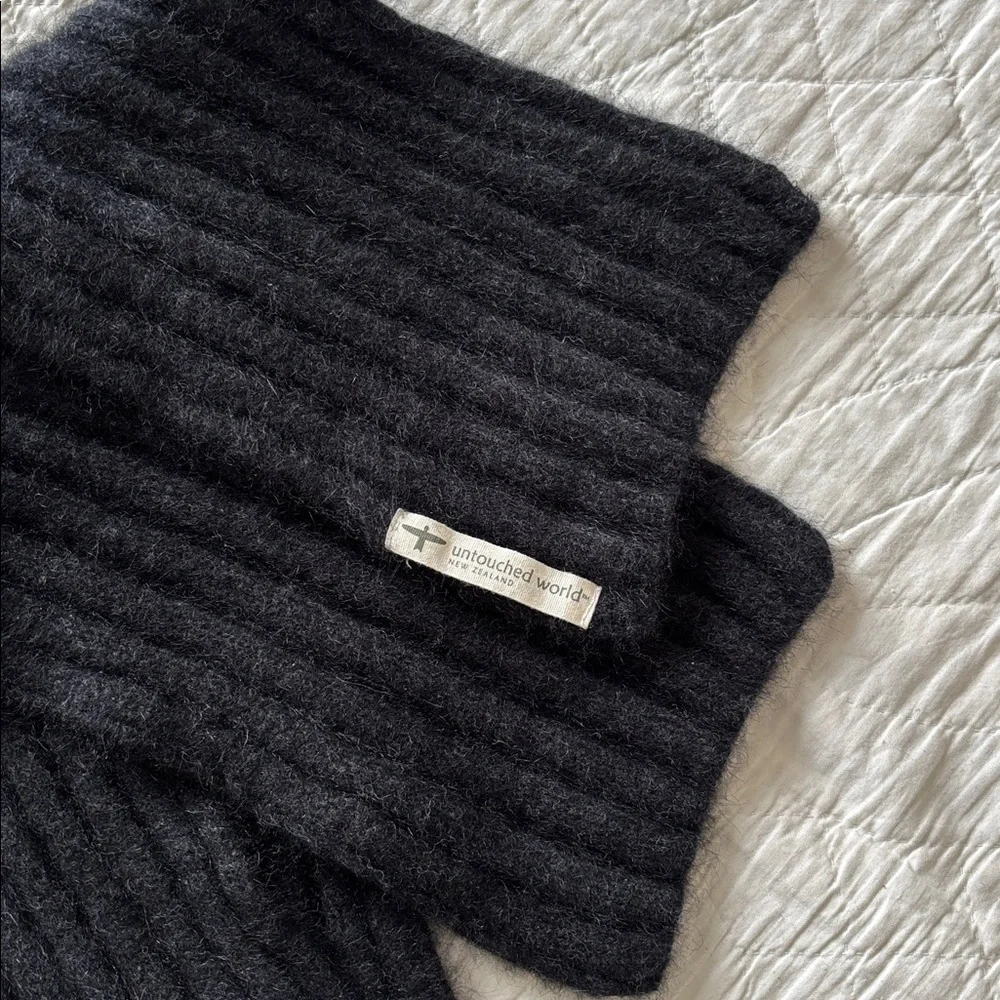 Untouched World Ribbed Scarf - Picture 3 of 8